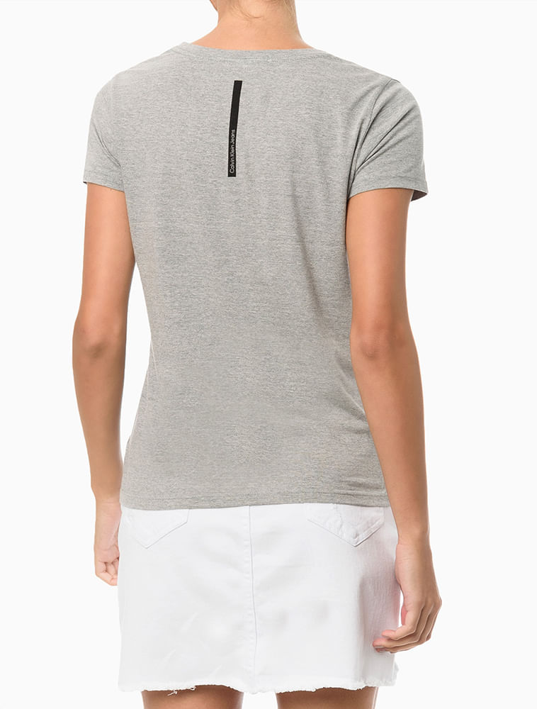 Camiseta-Mc-Ckj-Fem-Logo-Centralizado---Cinza-Mescla
