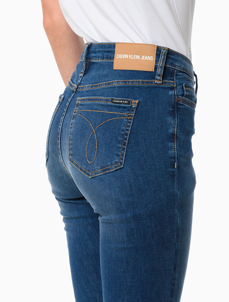 Calca-Jeans-Feminina-Five-Pockets-Super-Skinny-Cintura-Media-Azul-Medio-Calvin-Klein---34