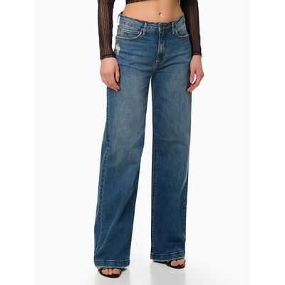 Calça Jeans Feminina com Stretch Cintura Super Alta Flare Sustainable Calvin Klein Jeans