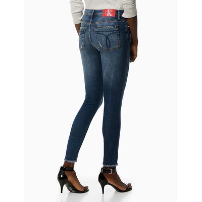 Calça Jeans Feminina Barras Desfiadas Super Skinny Cintura Média Calvin Klein - Azul Marinho