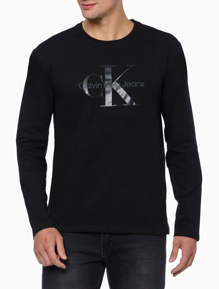 Camiseta Manga Longa Calvin Klein Jeans Masculina Logo Reissue Gel - Preto Menor preço em Camiseta Manga Longa Calvin Klein Jeans Masculina Logo Reissue Gel - Preto