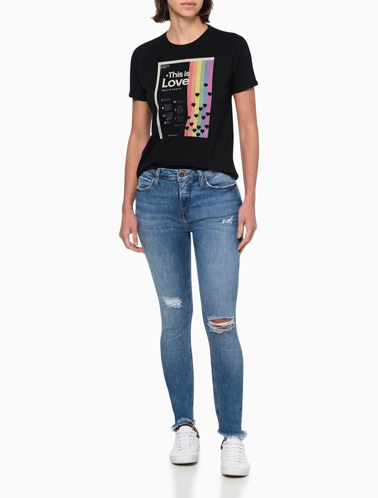 Camiseta Manga Curta Calvin Klein Jeans Feminina Pride - Calvin Klein