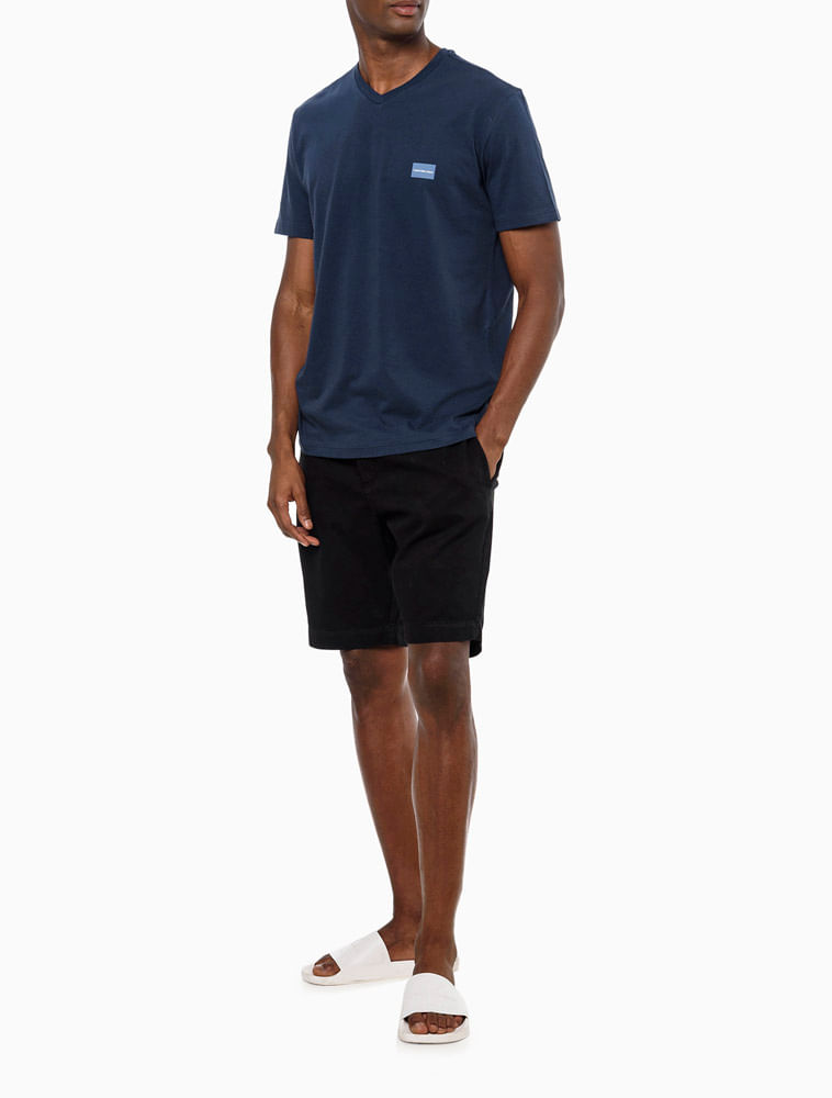 CKJM100_0598_2-CAMISETA-DEC-V-MC-CKJ-MASC-LOGO-RET-PEI