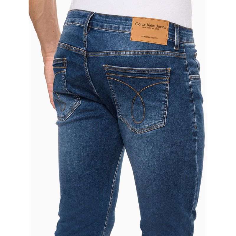 Calvin Klein Jeans Skinny Calças de ganga em Azul Escuro