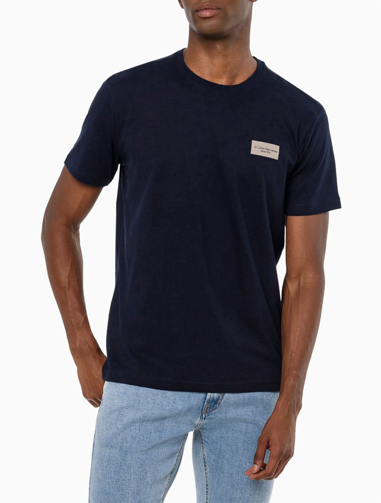 CMO2E01TC750_0598_1-CAMISETA-MC-CKJ-MASC-LOGO-RETANGULO