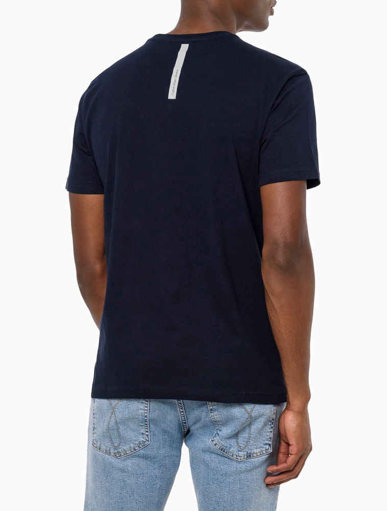 CMO2E01TC750_0598_3-CAMISETA-MC-CKJ-MASC-LOGO-RETANGULO