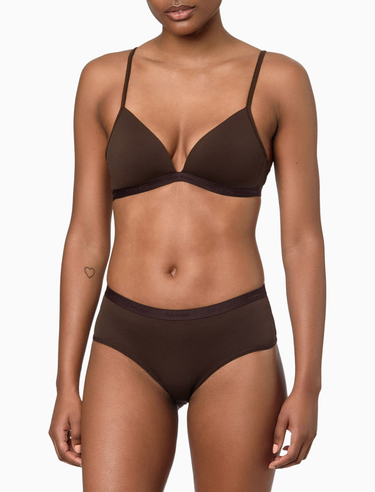 MAR4093_0749_1-SUTIA-TRIANGULO-CK-SOFT-TOUCH