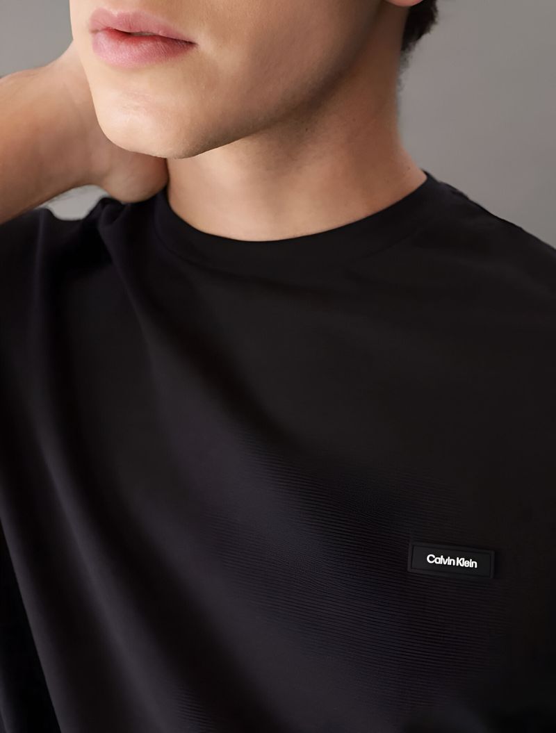 K10K112512_0987_4-T-SHIRT-CK-COMFORT-BASICA-ALGODAO
