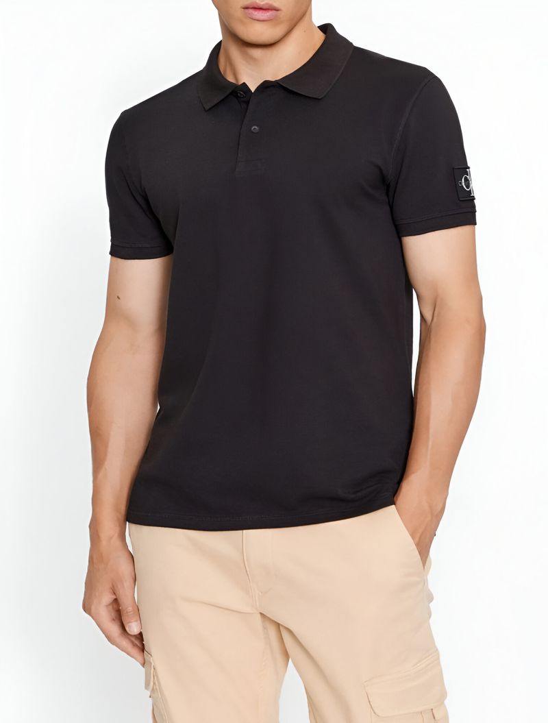 J30J323394_0987_1-POLO-M-C-CKJ-ETIQUETA-MANGA