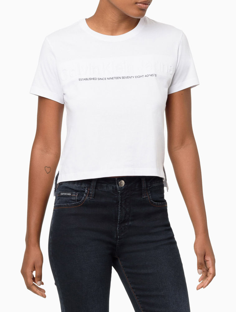 CF4PC01BC111_0900_1-CAMISETA-CKJ-FEM-LOGO-STABLISHED