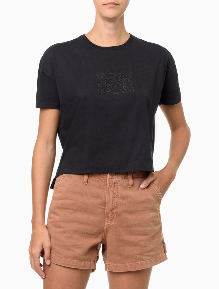 CF4PC01BC114_0987_1-CAMISETA-CKJ-FEM-LOGO-RELEVO-PINO