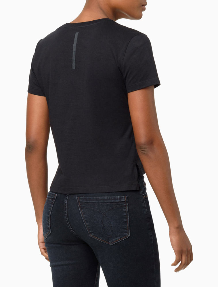 CF4PC01BC111_0987_3-CAMISETA-CKJ-FEM-LOGO-STABLISHED