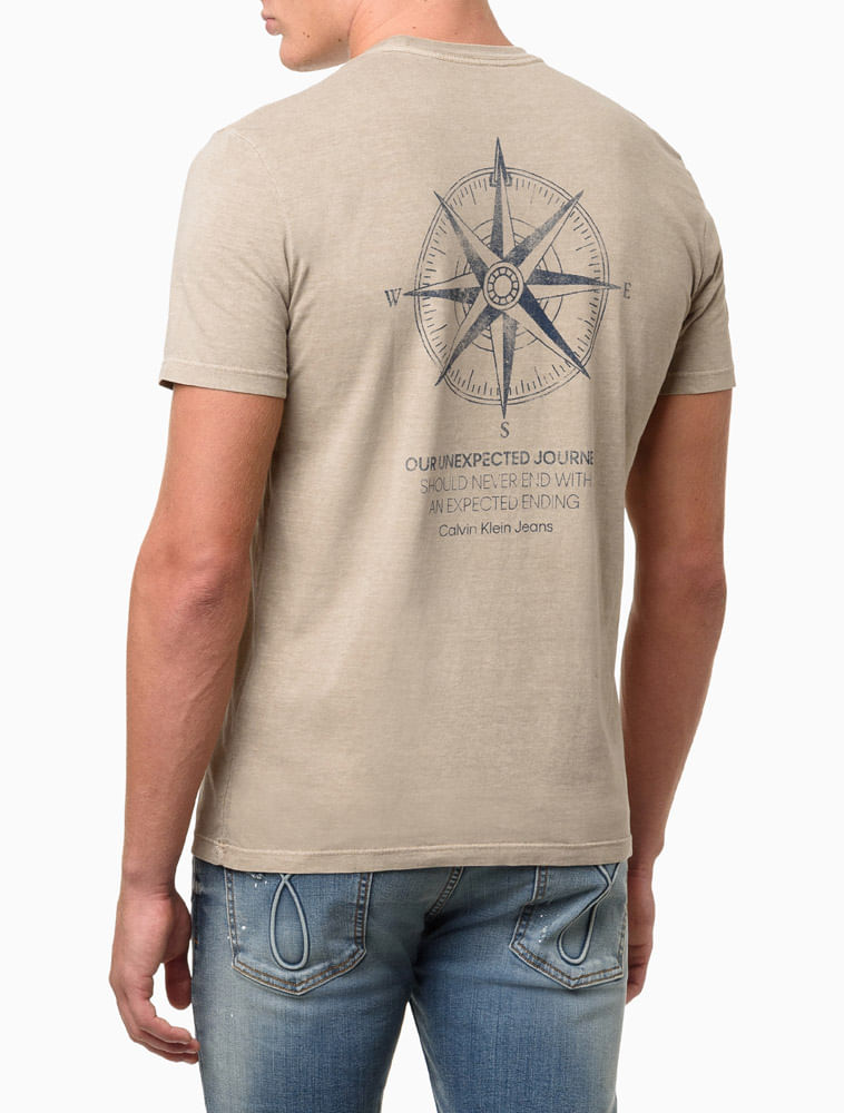 CM4PC01TC576_0712_3-CAMISETA-MC-CKJ-MASC-UNEXPECTED-JOURNEY