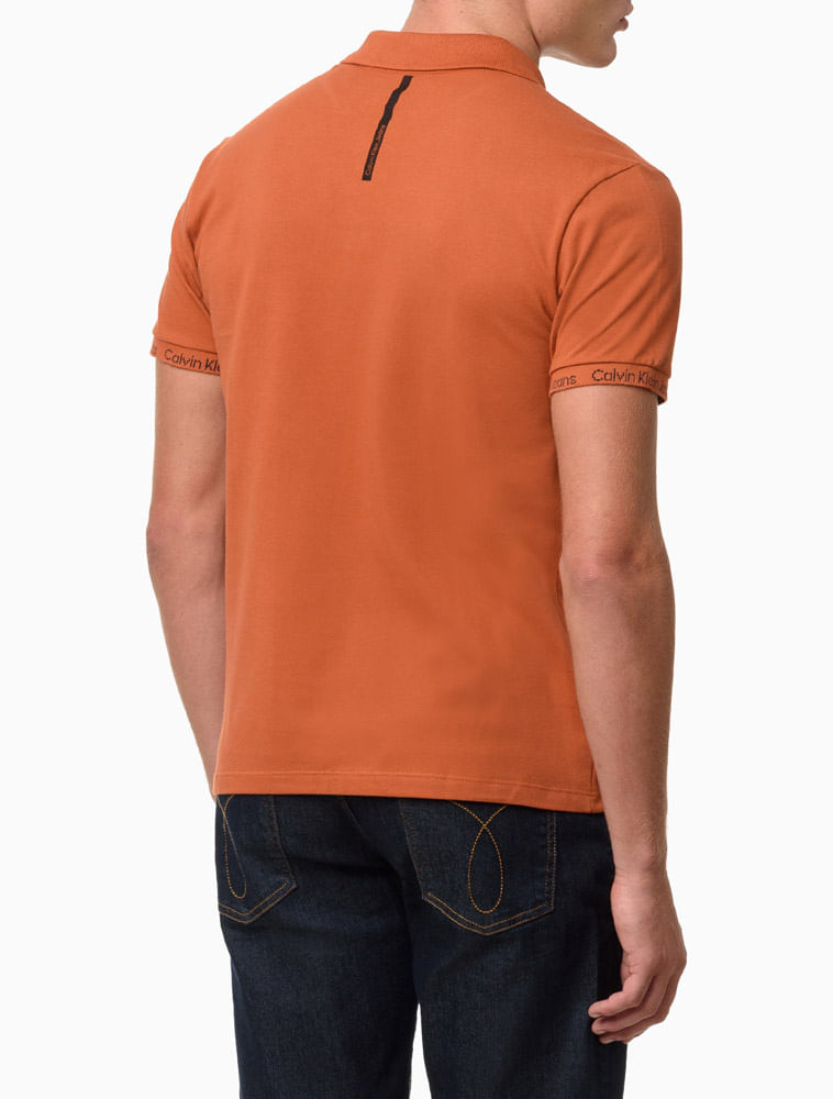 CM4PC02PR828_0981_3-POLO-MC-CKJ-MASC-LOGO-CALVIN-MANGA