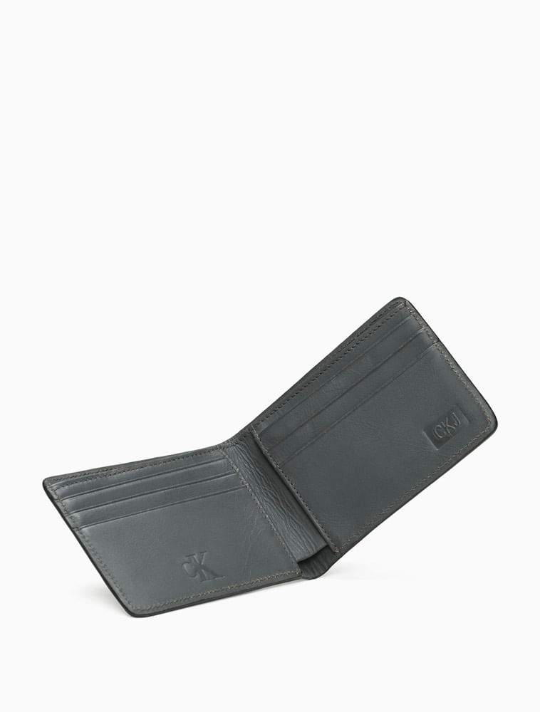 CM4PC86CA739_0987_3-CARTEIRA-CKJ-TRADEMARK