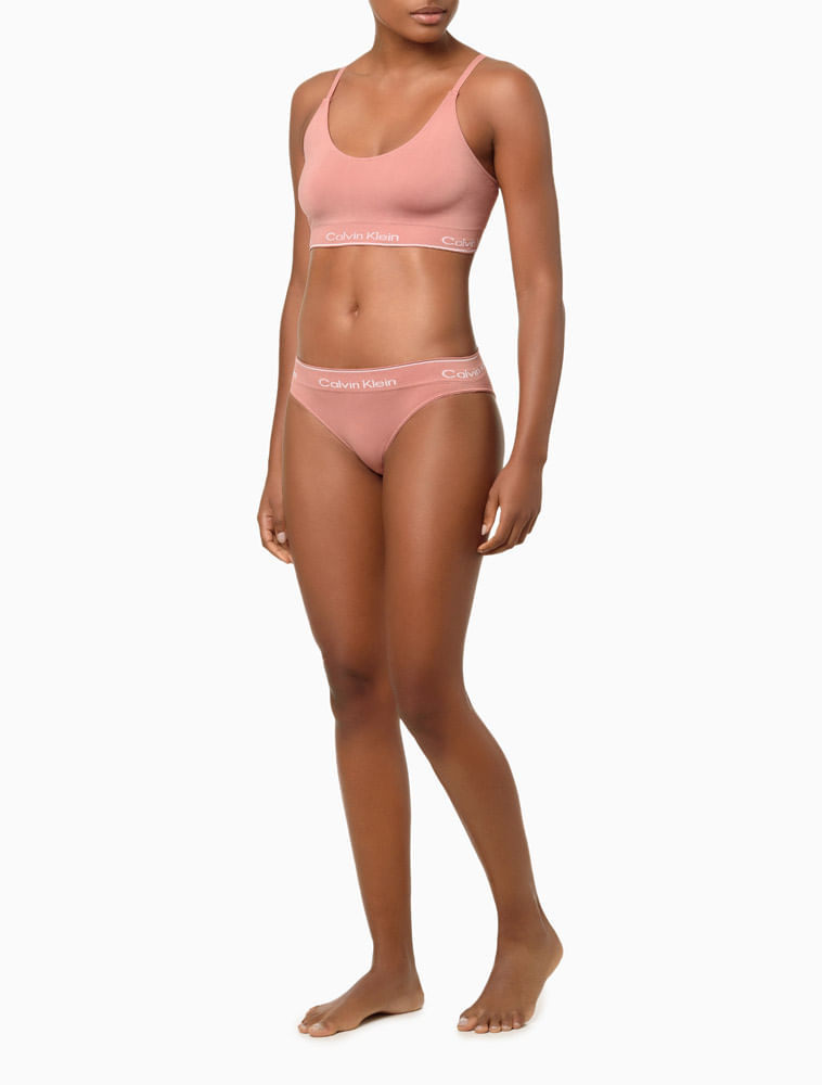 DEL0003_0401_2-TOP-TRIANGULO-MODERN-COTTON-SEAMLESS