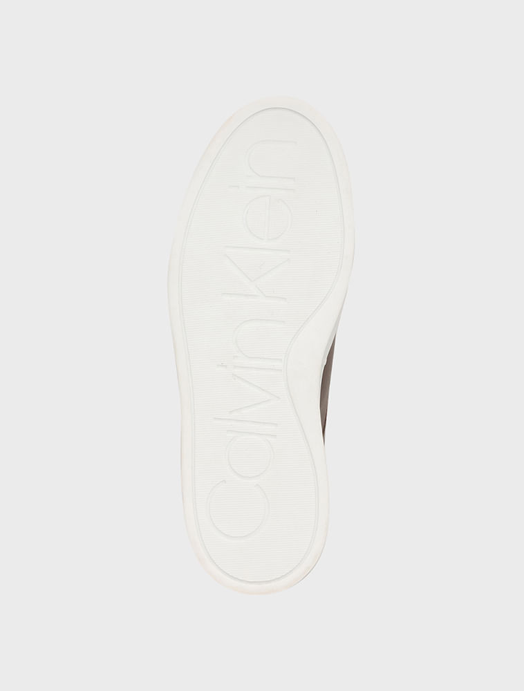 CM4PW43TE527_0780_4-TENIS-CKS-QUEIMA-LATERAL