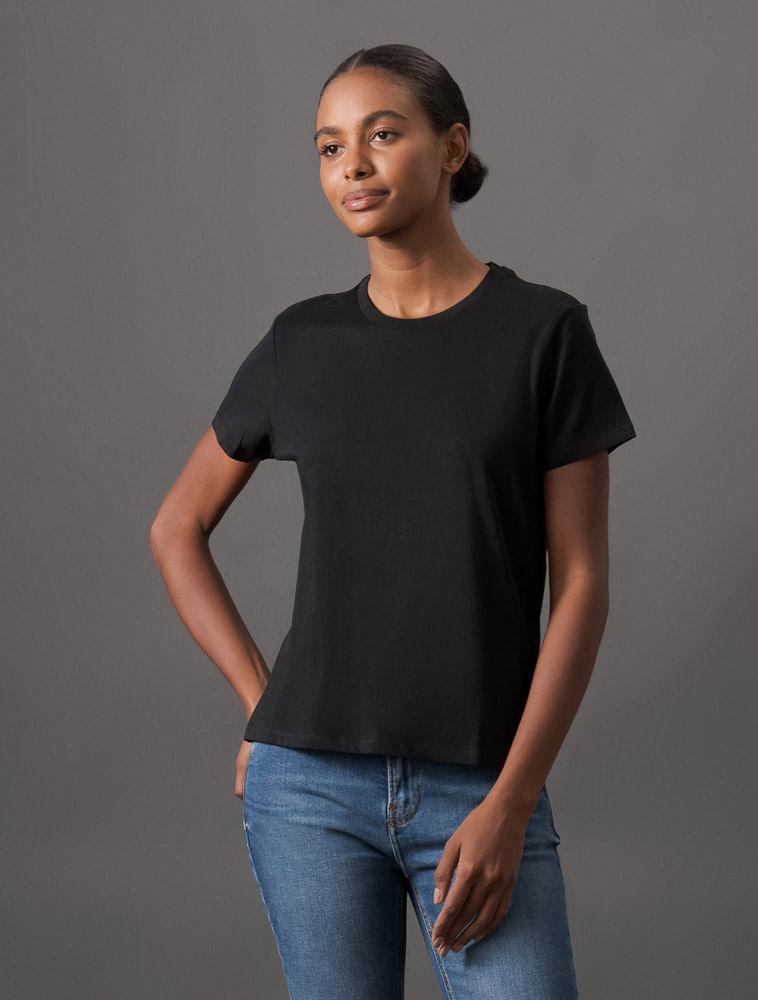 CKJF04_0987_1-CAMISETA-CKJ-FEM-M-C-ESSENTIALS