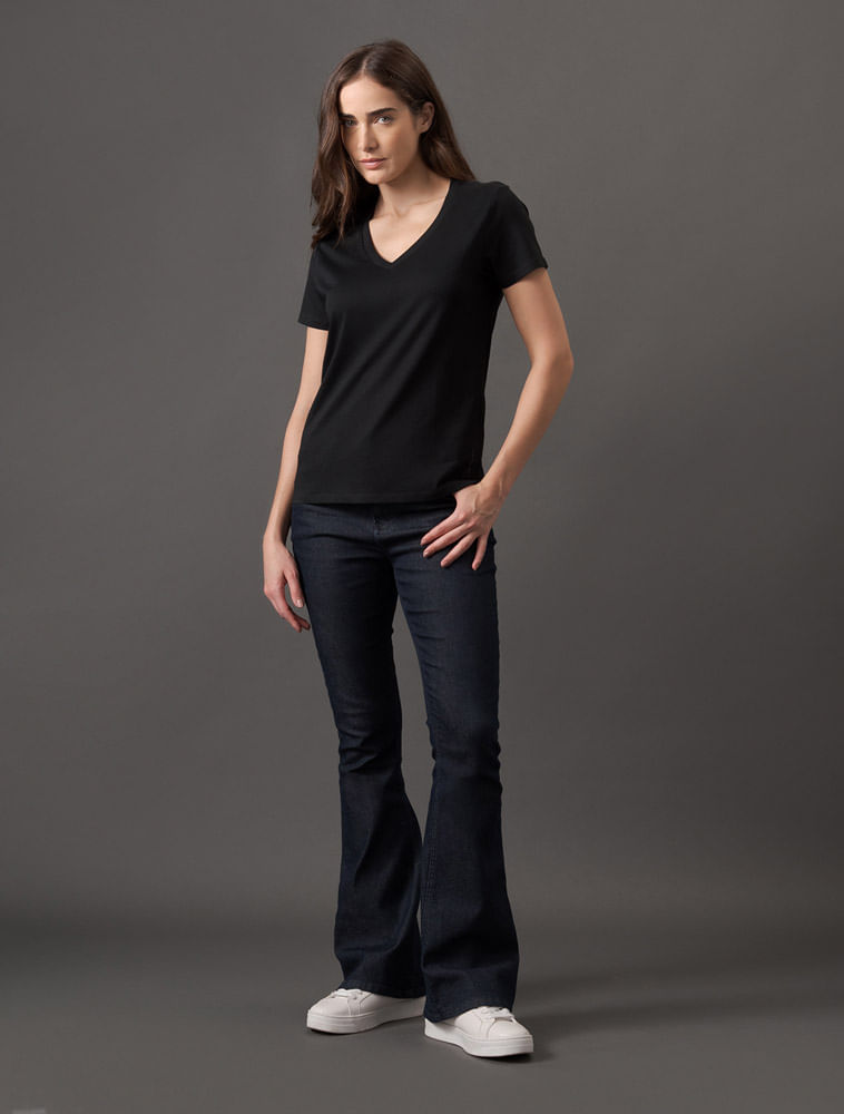CKJF05_0987_3-CAMISETA-CKJ-FEM-M-C-ESSENTIALS-GOLA-V