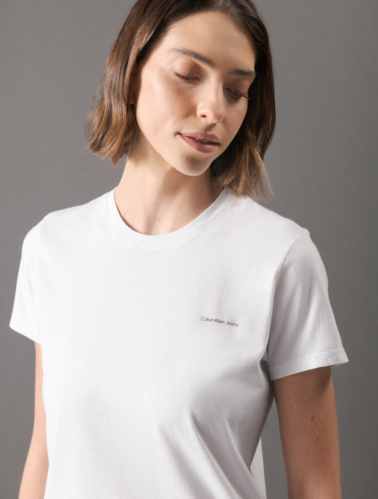 CKJF100_0900_4-CAMISETA-CKJ-FEM-MICROLOGO-PEITO