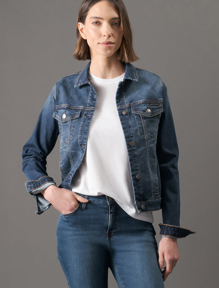 CKJF100_0900_5-CAMISETA-CKJ-FEM-MICROLOGO-PEITO