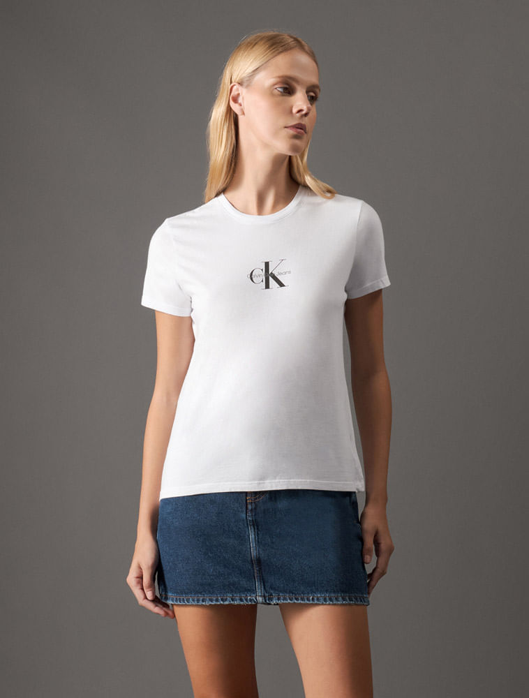 CKJF127_0900_1-CAMISETA-CKJ-FEM-REISSUE-CENTRALIZADO