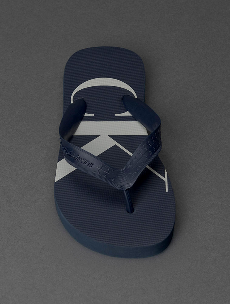 CKJJ1102_0598_3-CHINELO-CKJ-LOGO-CORRIDO-CK