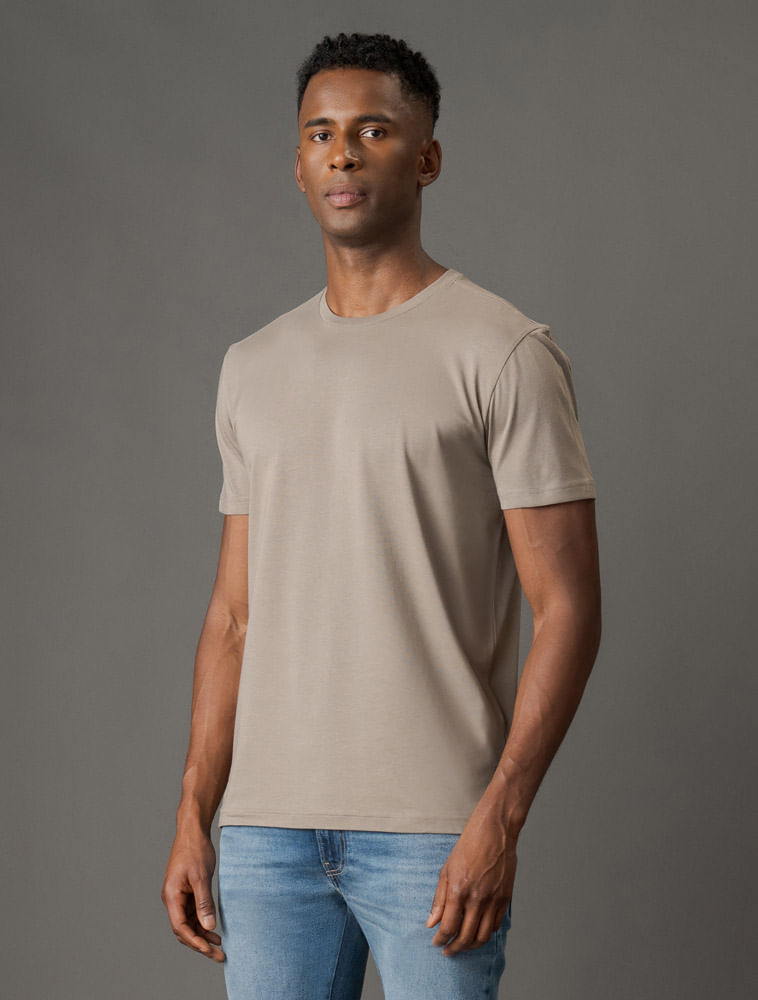 CKJM04_0716_1-CAMISETA-CKJ-MC-ESSENTIALS