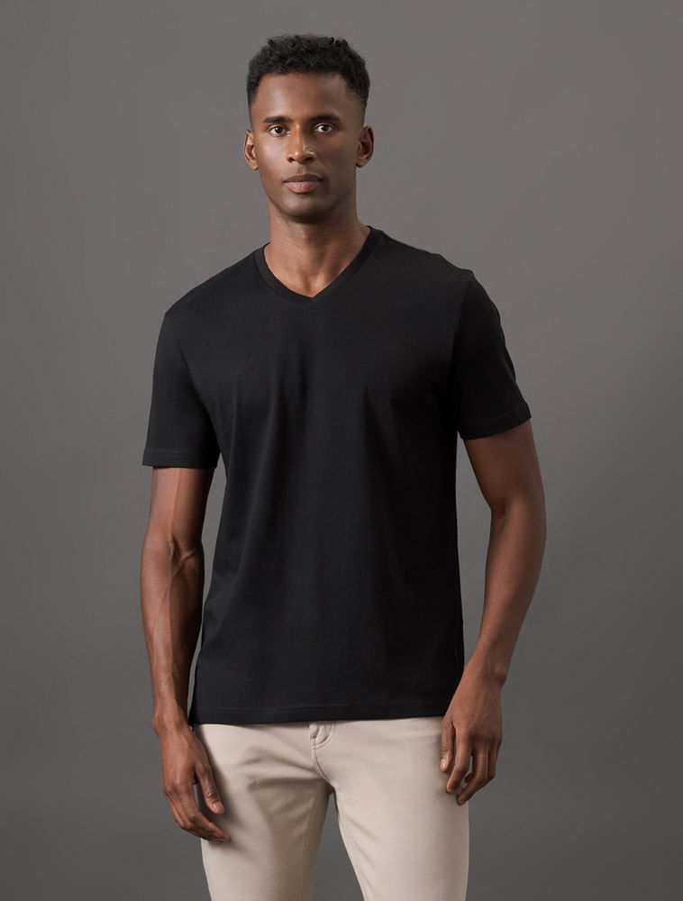 CKJM05_0987_1-CAMISETA-CKJ-MC-DEC-V-ESSENTIALS