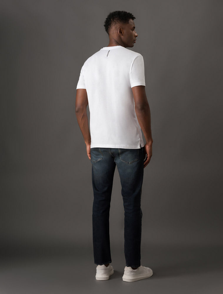 CKJM05_0900_2-CAMISETA-CKJ-MC-DEC-V-ESSENTIALS