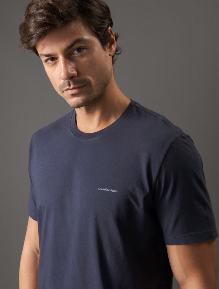 CKJM101_0598_4-CAMISETA-MC-CKJ-MASC-LOGO-BASICO-PEITO