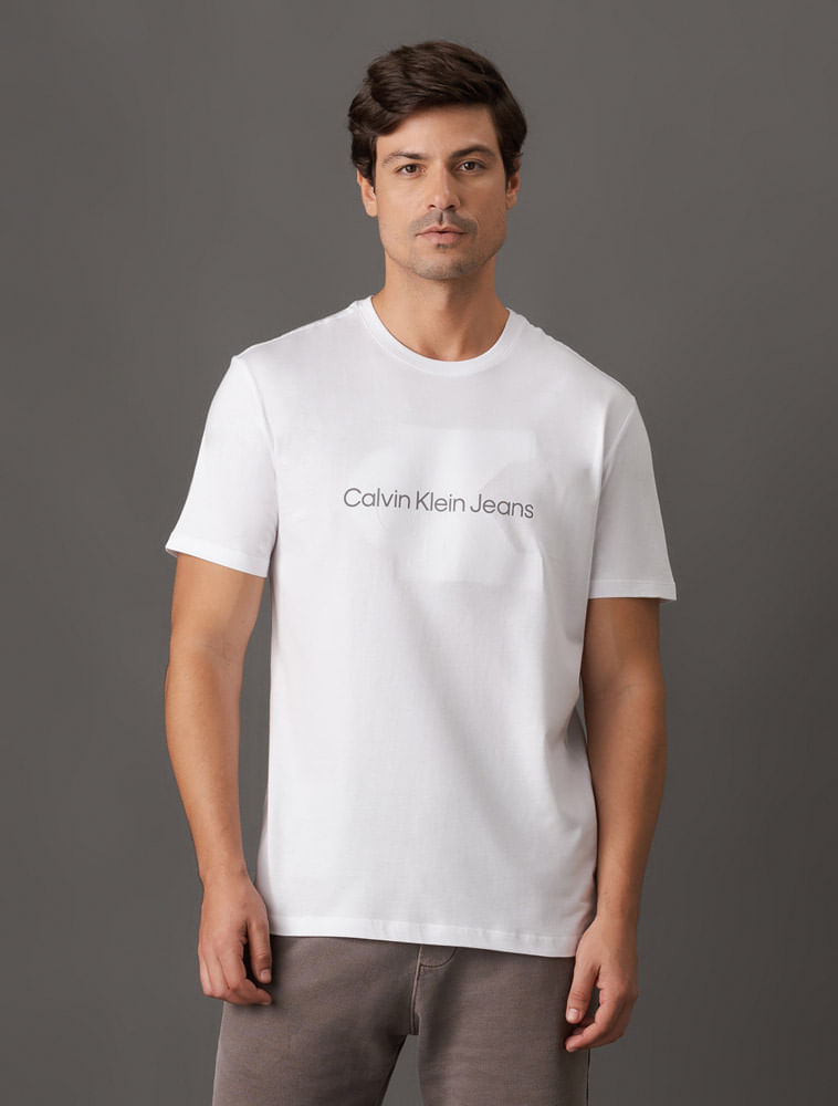 CKJM112_0900_1-CAMISETA-MC-CKJ-MASC-EMBOSSED