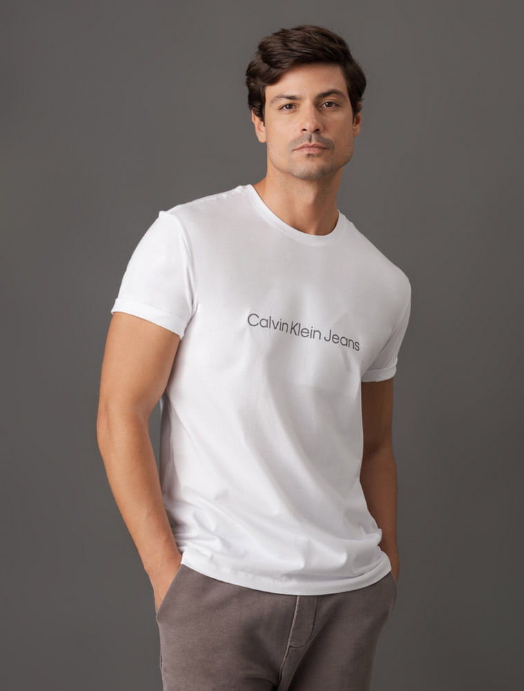 CKJM112_0900_5-CAMISETA-MC-CKJ-MASC-EMBOSSED