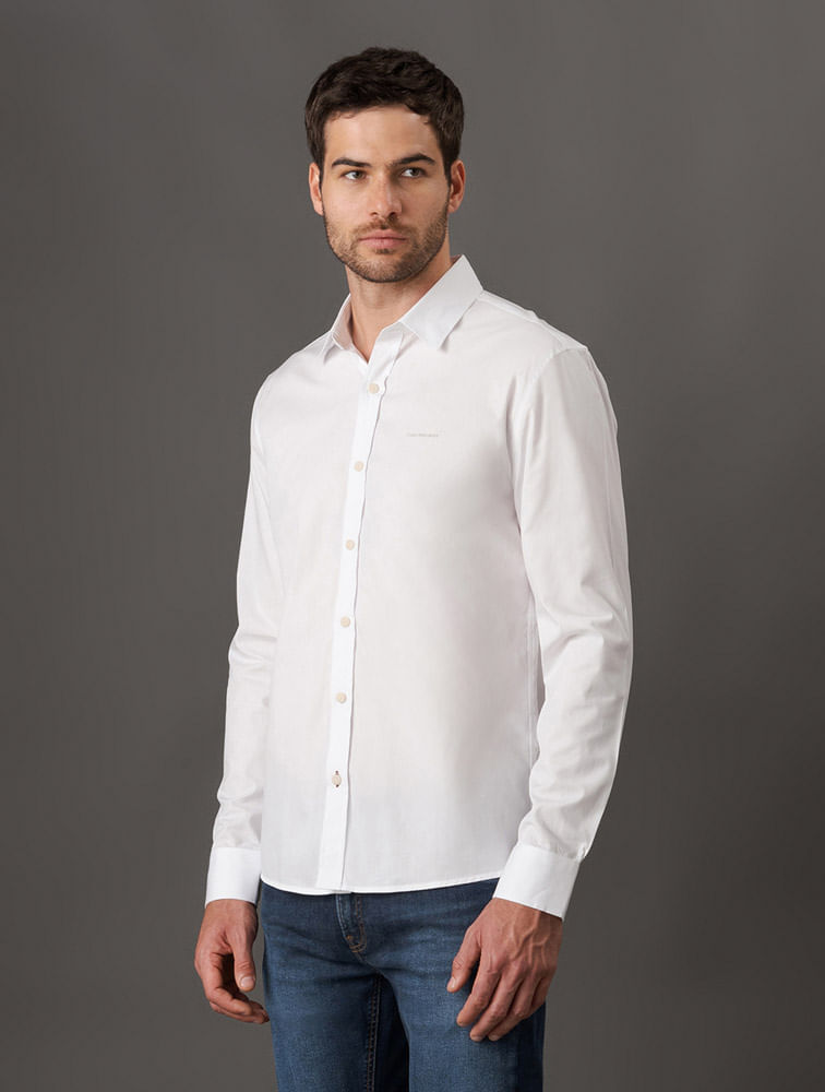 CKJM901_0900_1-CAMISA-ML-REG-LISA-BASICA-LOGO-NO-PEITO