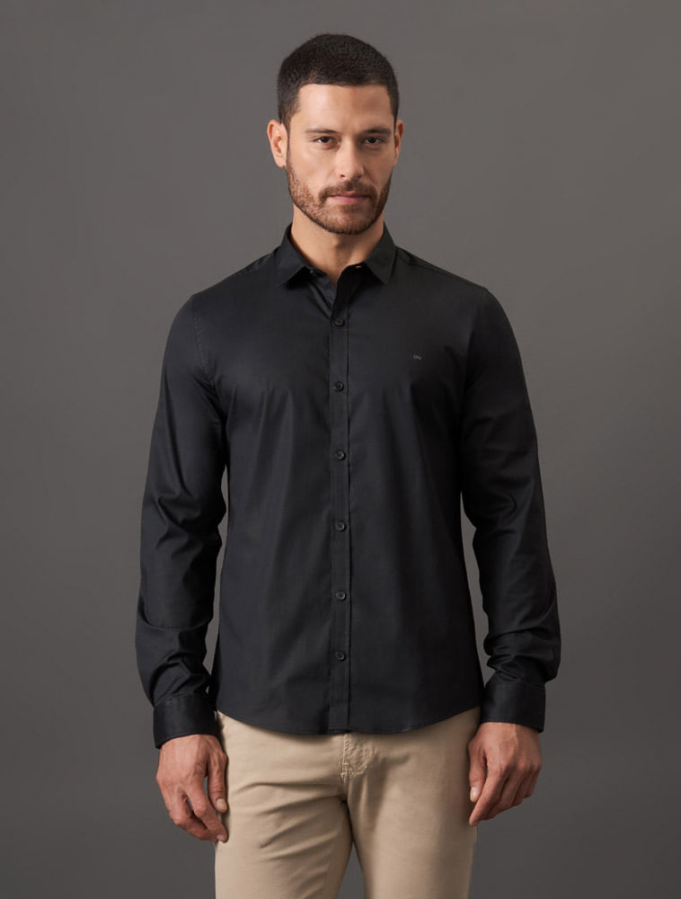 CKJM900C_0987_1-CAMISA-ML-SLIM-LISA-BASICA-LOGO-NO-PEITO