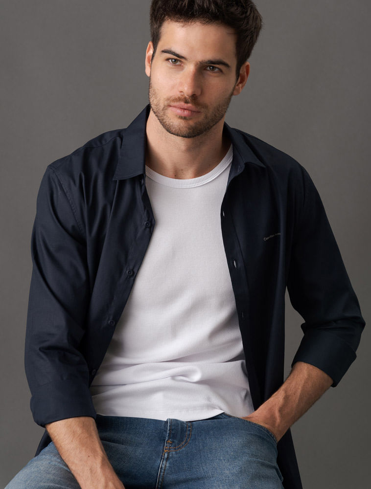 CKJM901_0598_5-CAMISA-ML-REG-LISA-BASICA-LOGO-NO-PEITO