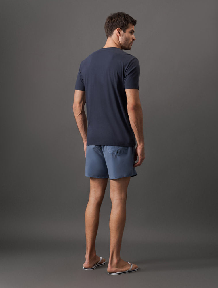 CKSWM100_0598_2-CAMISETA-MC-SWIMWEAR-MASC-LOGO-COSTAS