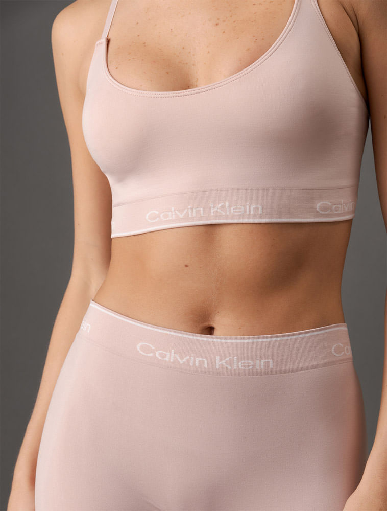 DEL0003_0400_4-TOP-TRIANGULO-MODERN-COTTON-SEAMLESS