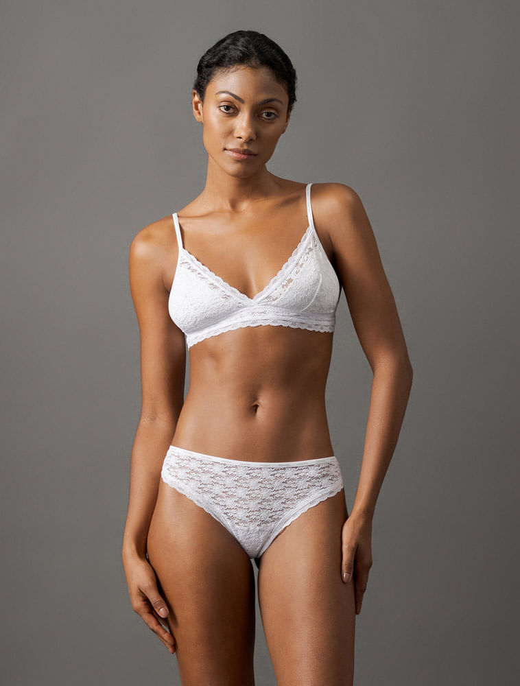 INT416_0900_1-SUTIA-TRIANGULO-CK-MICROLOGO-LACE