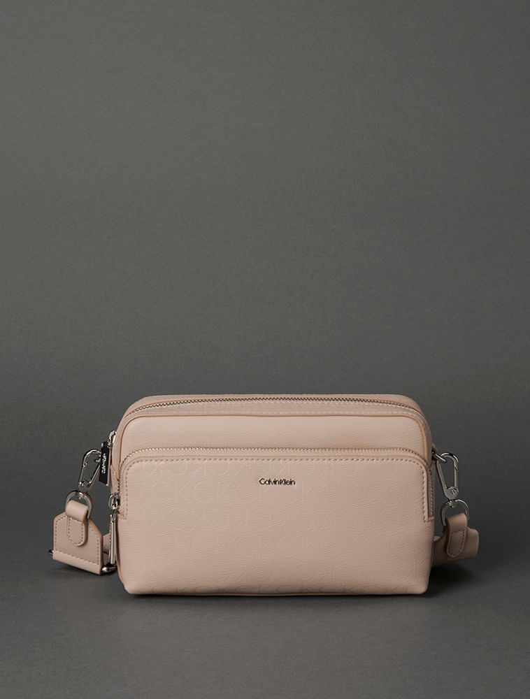 K60K611926_0213_1-BOLSA-TRANSVERSAL-CK-MONOGRAMA-ALCA-LARG