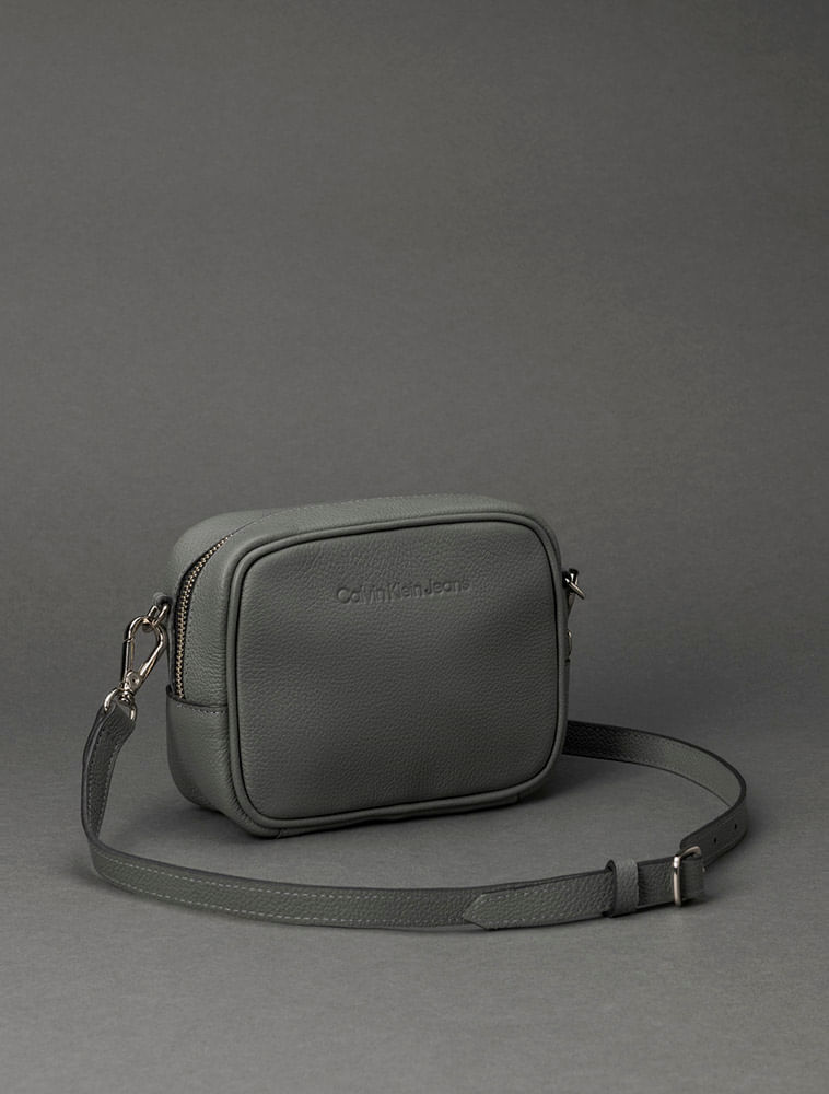 CF5OF86BL492_0984_2-BOLSA-CAMERA-BAG-CKJ-QUEIMA-CK