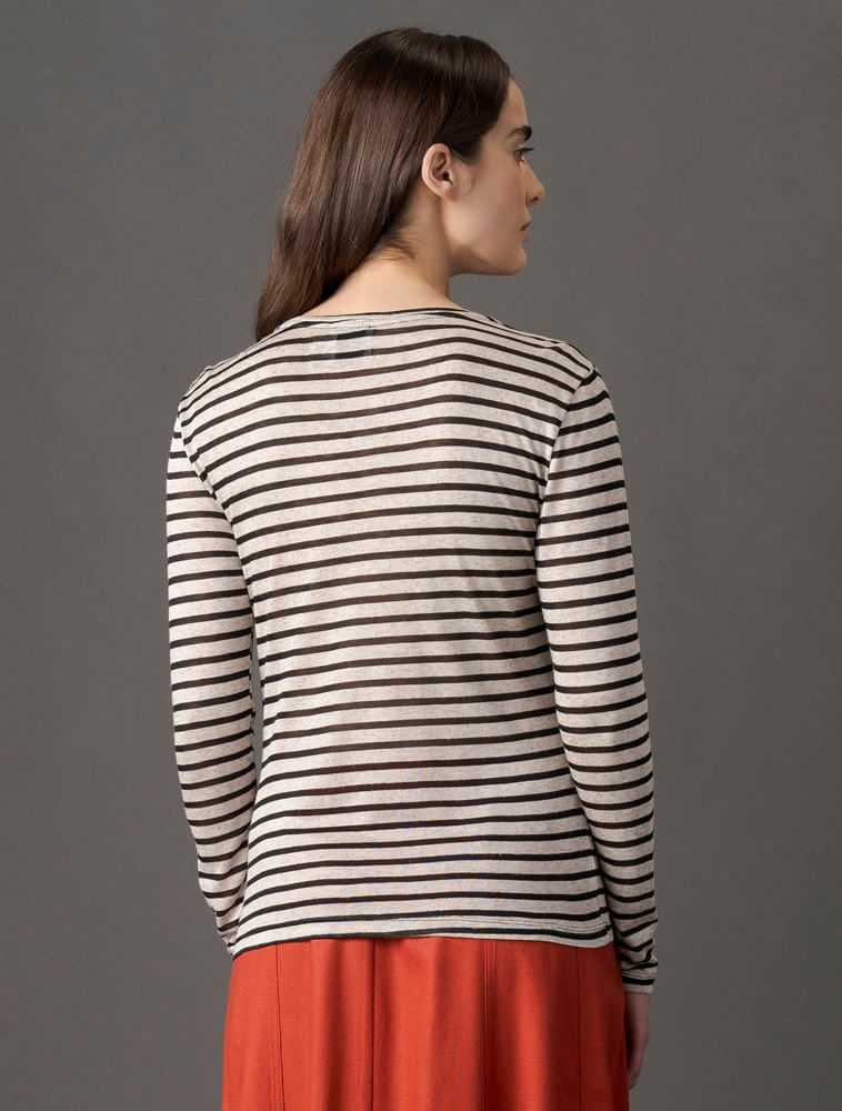 CF5OW01BL820_0703_2-BLUSA-LISTRADA-GOLA-V-MANGA-LONGA