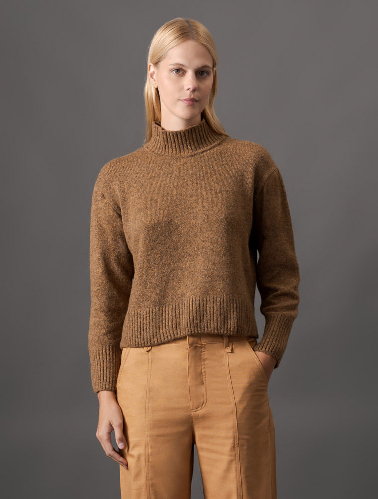 CF5OW04WR288_0749_1-TRICOT-GOLA-ALTA-FENDA-LATERAL
