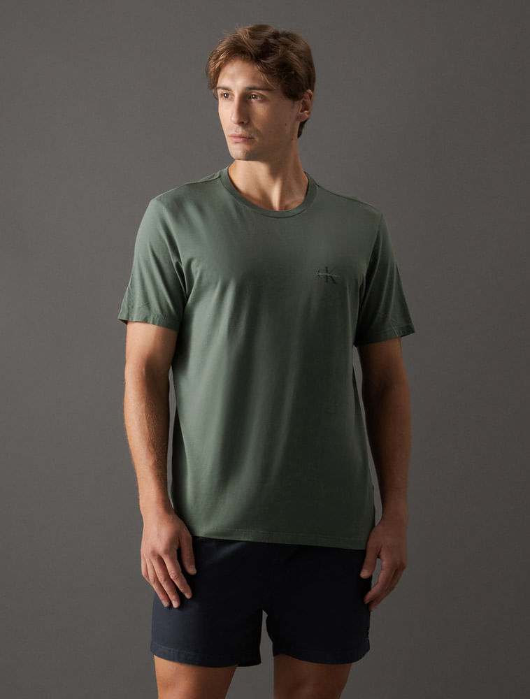 CKJM103H_0615_1-CAMISETA-MC-CKJ-MASC-REISSUE-PEITO