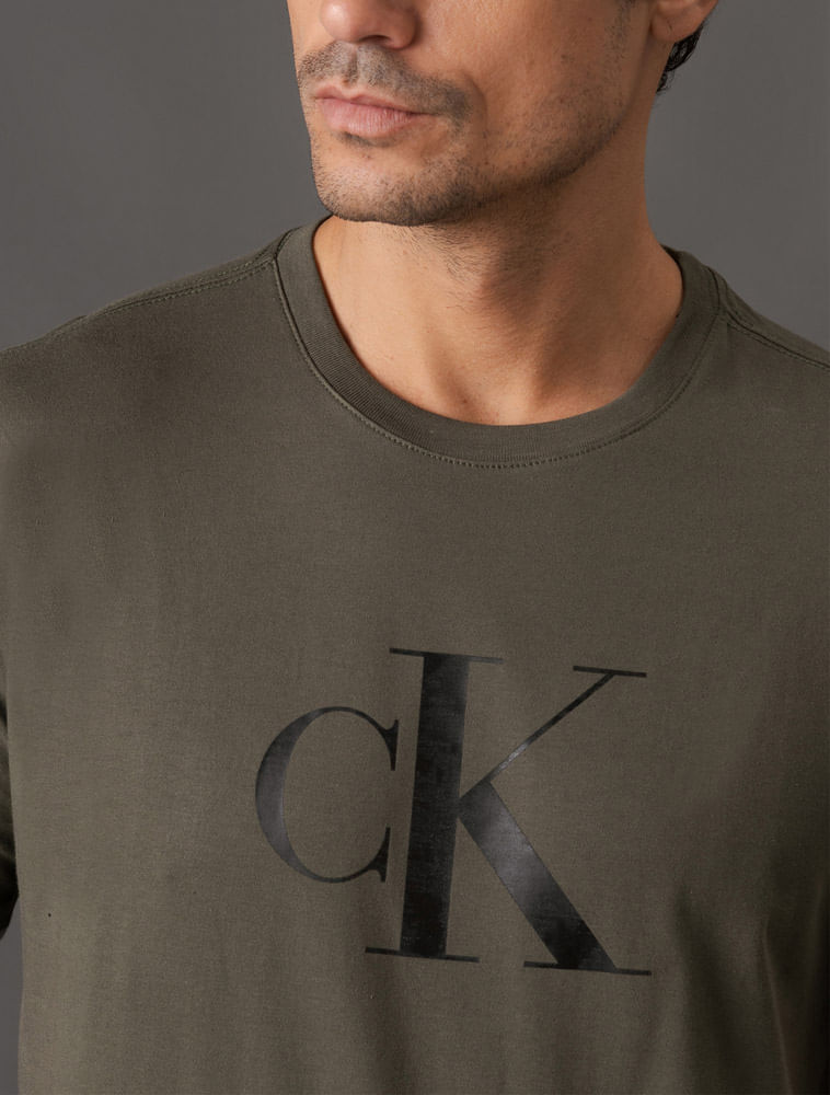 CKJM120H_0684_4-CAMISETA-MC-CKJ-MASC-CK-GEL