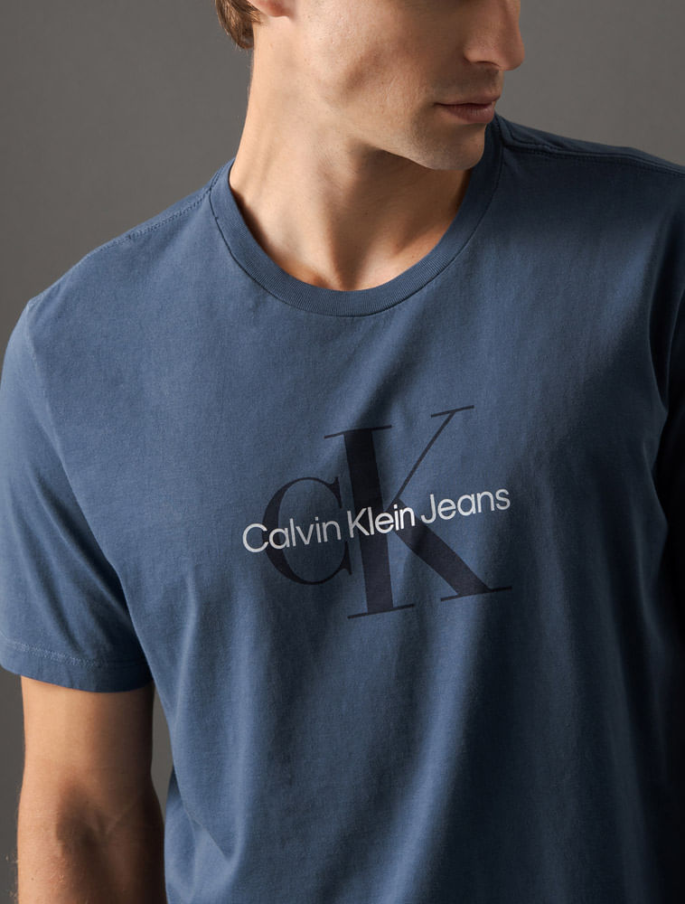 CKJM121H_0586_4-CAMISETA-MC-CKJ-MASC-RE-ISSUE