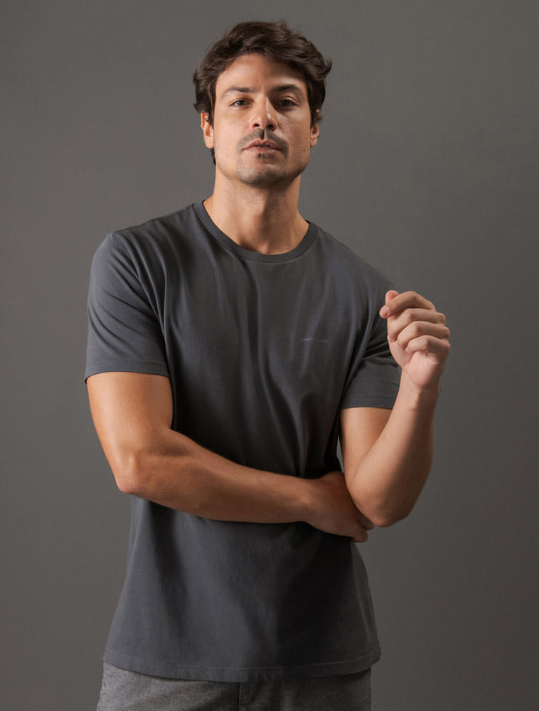CKJM101H_0984_5-CAMISETA-MC-CKJ-MASC-LOGO-BASICO-PEITO