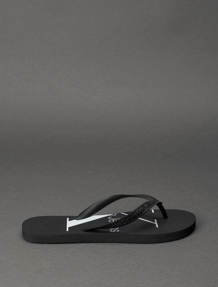 CM5OC43CH835_0987_1-CHINELO-CKJ-RE-ISSUE
