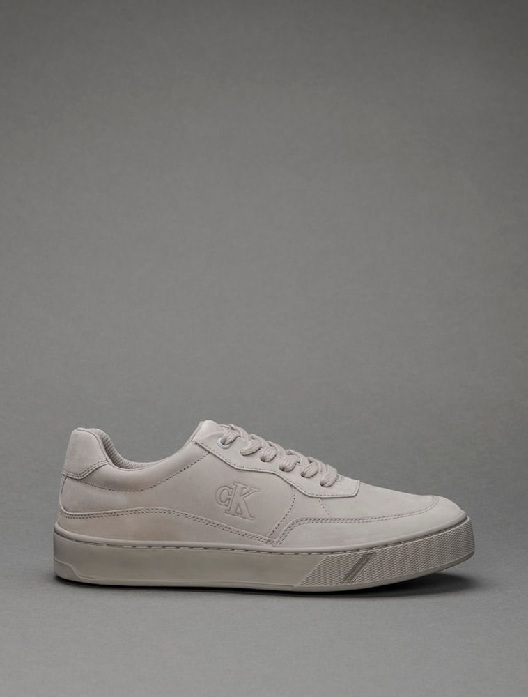 CM5OC43TE547_0968_1-TENIS-CKJ-PALITO-SIDE-CK-NOBUCK