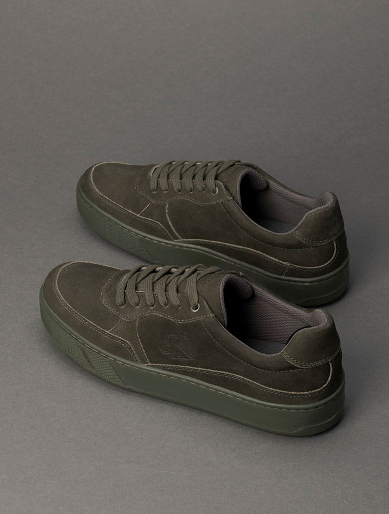 CM5OC43TE547_0684_3-TENIS-CKJ-PALITO-SIDE-CK-NOBUCK